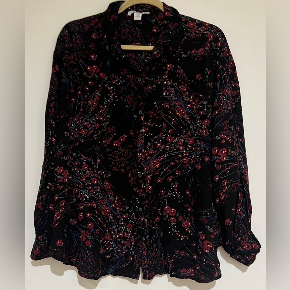 Women’s Nine West Black and Red Floral Blouse